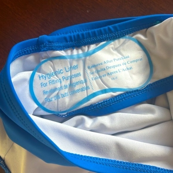 Brand New DKNY Blue Peek A Boo Twist One Piece Swimsuit 50+ UPF 4-Way Stretch - Picture 13 of 16